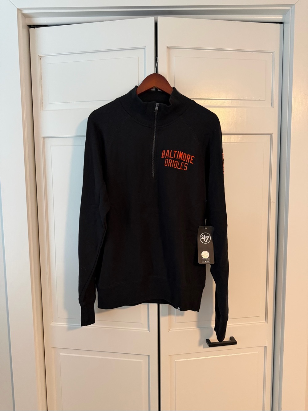 New With Tags 47 Men's Baltimore Orioles Black Quarter-Zip Pullover - Picture 4 of 8
